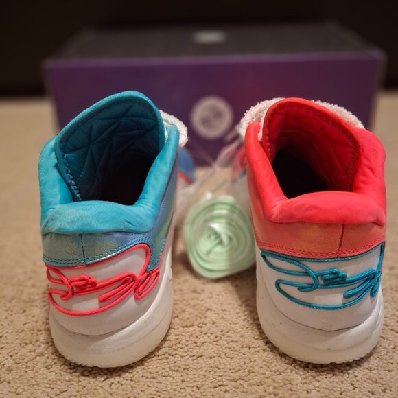 Nike Men's Size 10 LeBron 22 Christmas Pack - Limelight HV5148-600 Glow In Dark - Picture 4 of 6